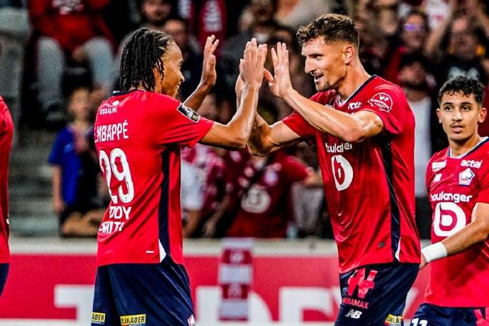 法甲联赛：昂热0-2里尔，里尔客场取胜巩固排名