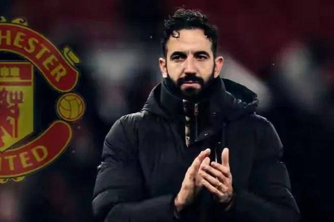 9500万欧冠损失2.5亿债压顶！曼联卖血自救还是坠入深渊？